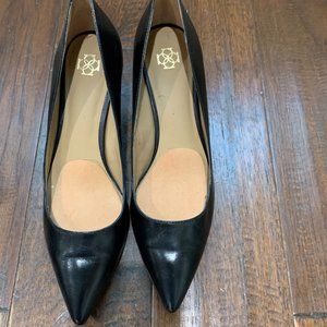"Kate" Ann Taylor black pump,